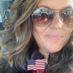Meet your Posher, Nichole